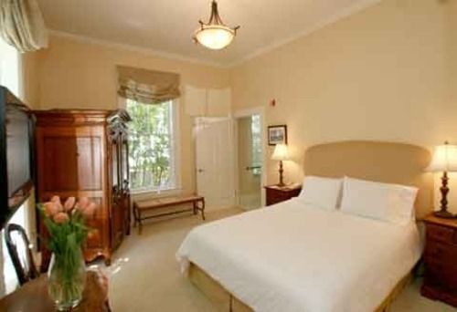 The Gables Inn Sausalito Room photo